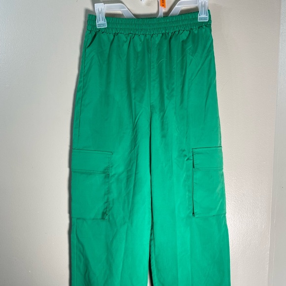 Green cargos - Picture 2 of 9